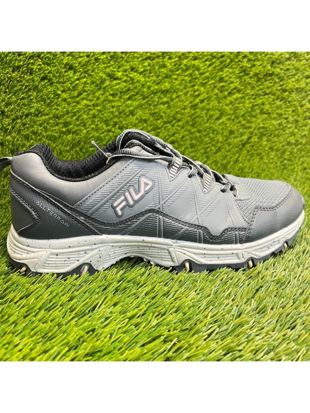 Fila AT Peake 24 TN Womens Size 9 Gray Black Trail Running Hiking Shoes Sneakers